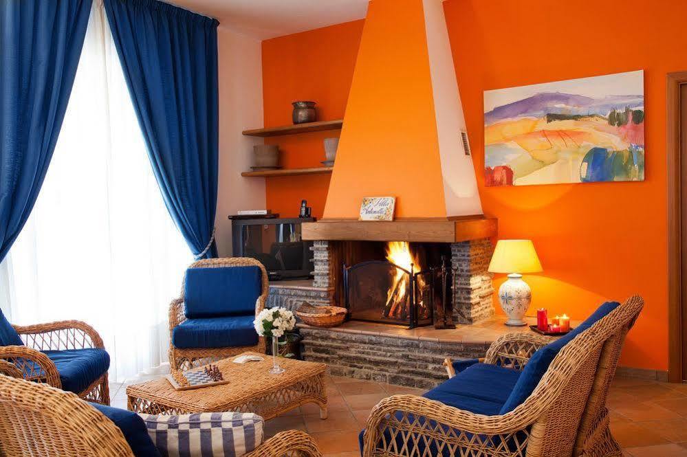 Casa Vacanze Villa Antonella By Gocce ヴィーコ・エクエンセ エクステリア 写真