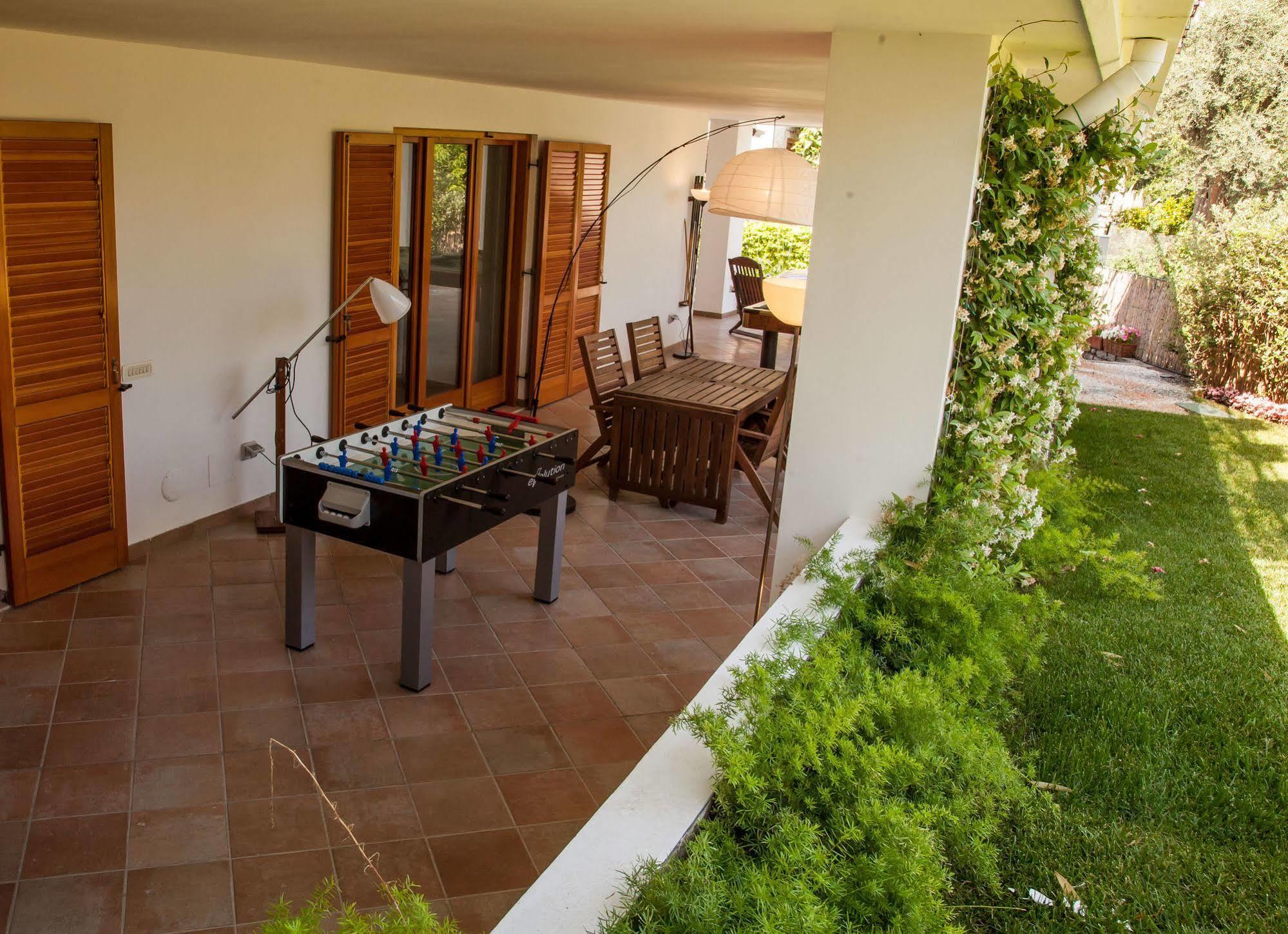 Casa Vacanze Villa Antonella By Gocce ヴィーコ・エクエンセ エクステリア 写真