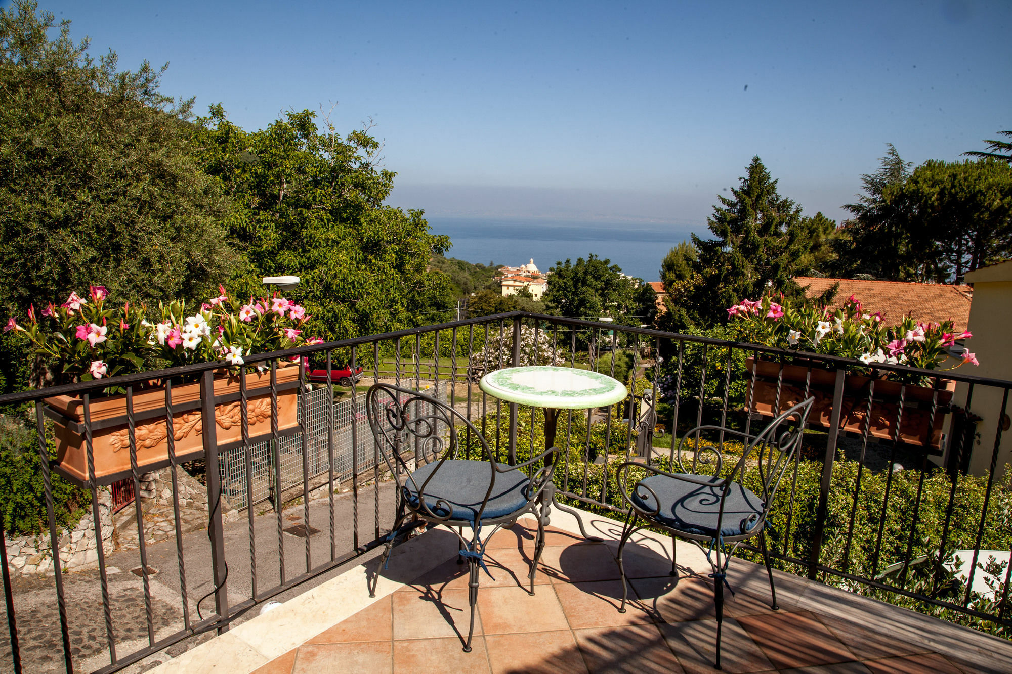 Casa Vacanze Villa Antonella By Gocce ヴィーコ・エクエンセ エクステリア 写真